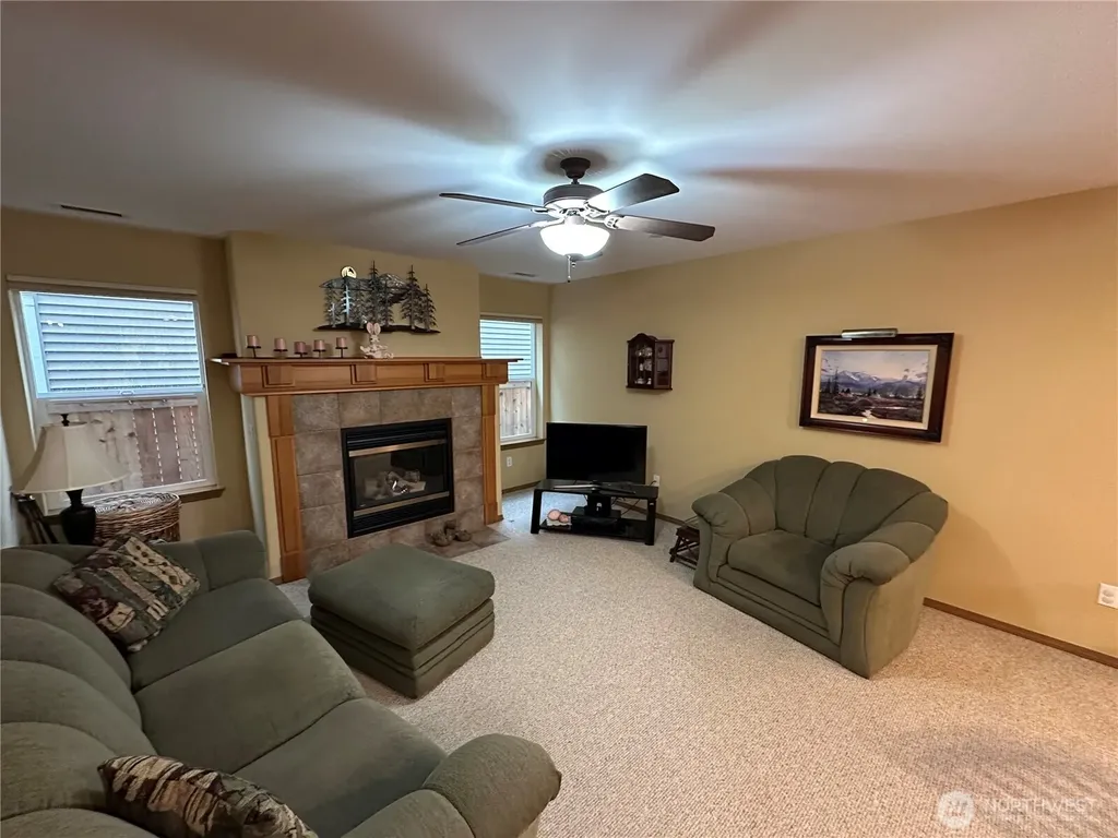 2766 Mcneil Street Dupont WA 98327