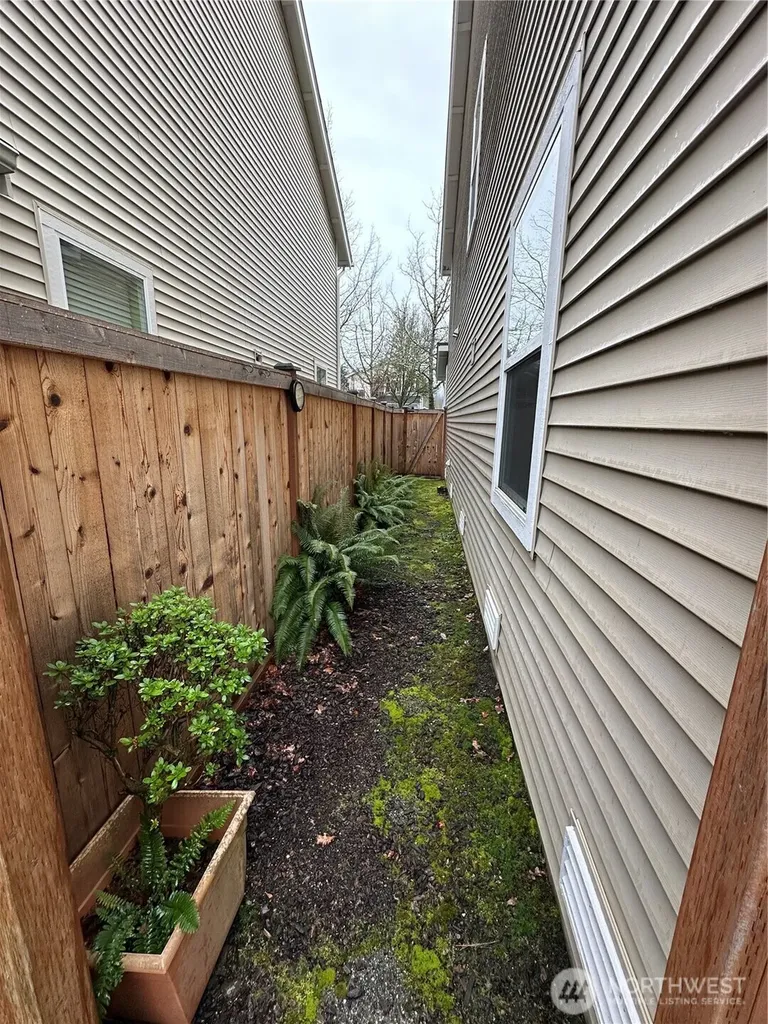 2766 Mcneil Street Dupont WA 98327