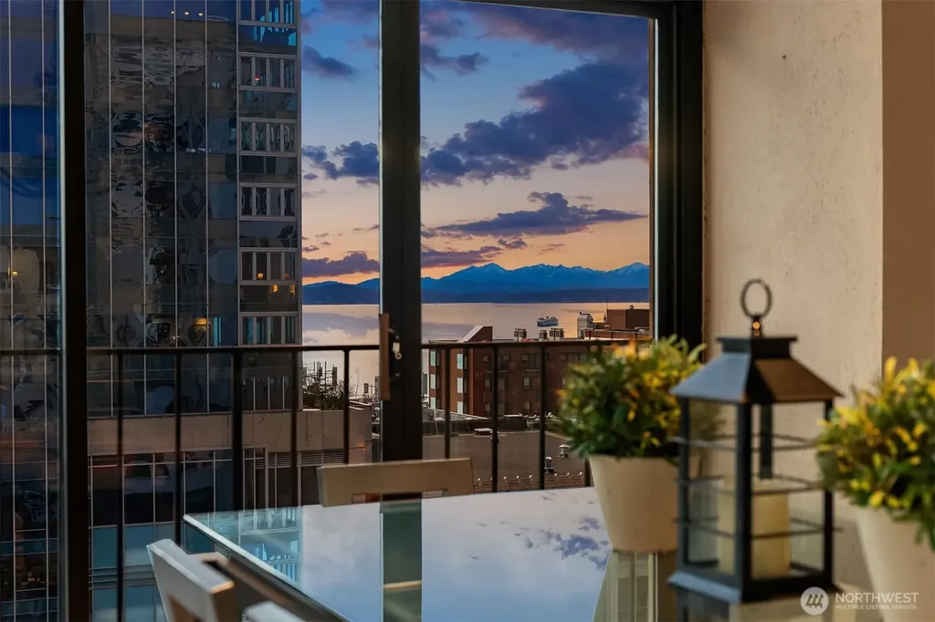 1519 3rd Avenue Seattle WA 98101