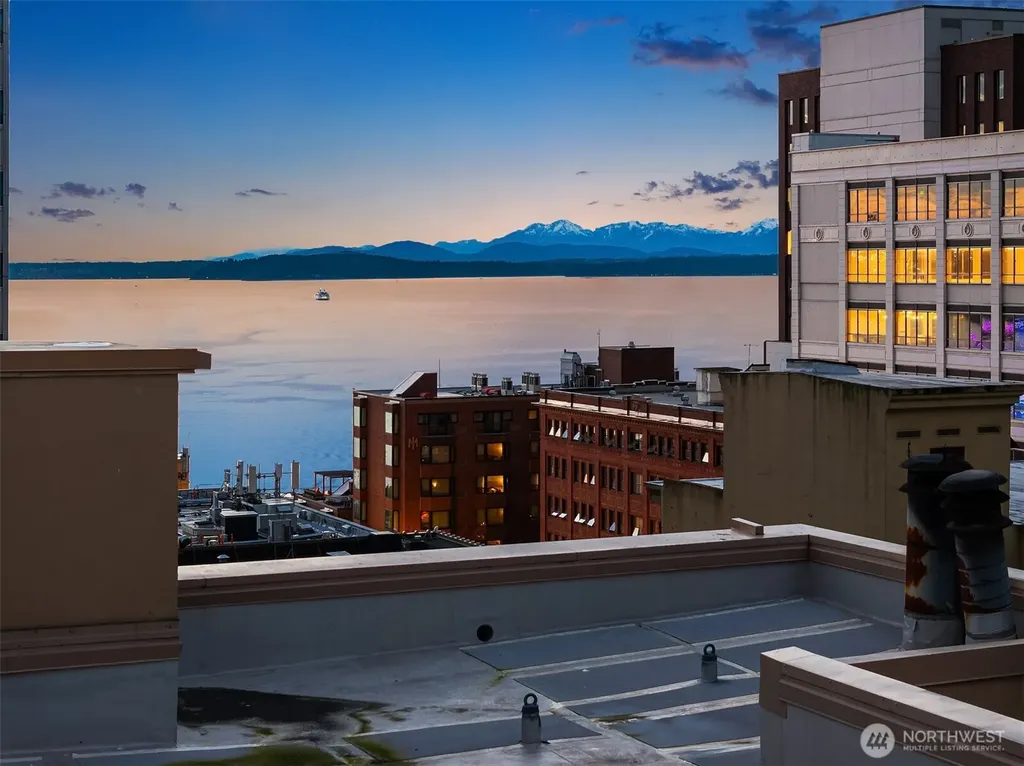 1519 3rd Avenue Seattle WA 98101