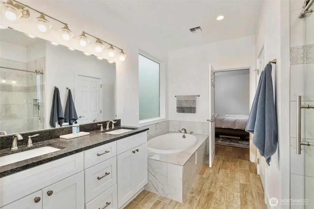 28 Deer Hollow Road Port Ludlow WA 98365