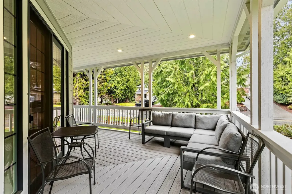 28 Deer Hollow Road Port Ludlow WA 98365