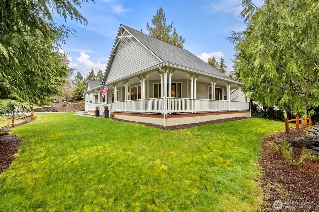 28 Deer Hollow Road Port Ludlow WA 98365