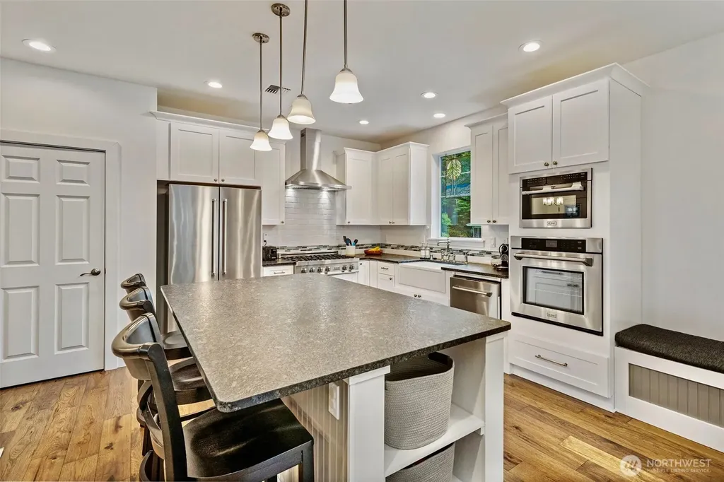 28 Deer Hollow Road Port Ludlow WA 98365