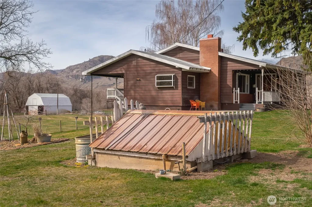 5 Alaska Street Malott WA 98829