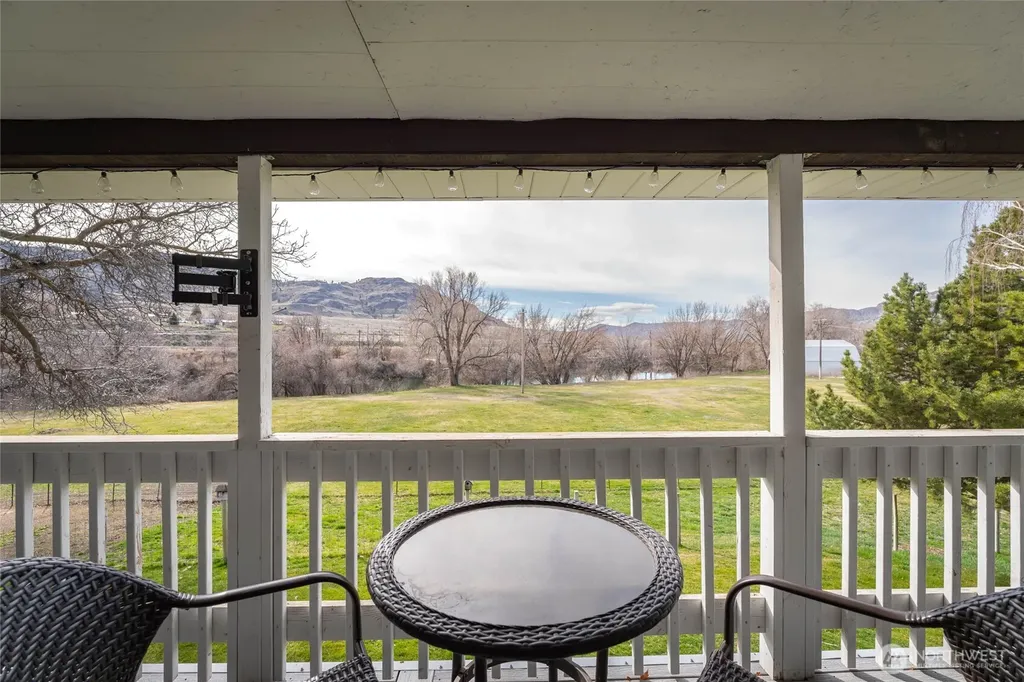 5 Alaska Street Malott WA 98829