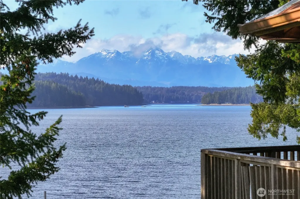 820 E Burgundy Road Shelton WA 98584
