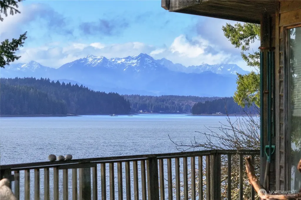 820 E Burgundy Road Shelton WA 98584