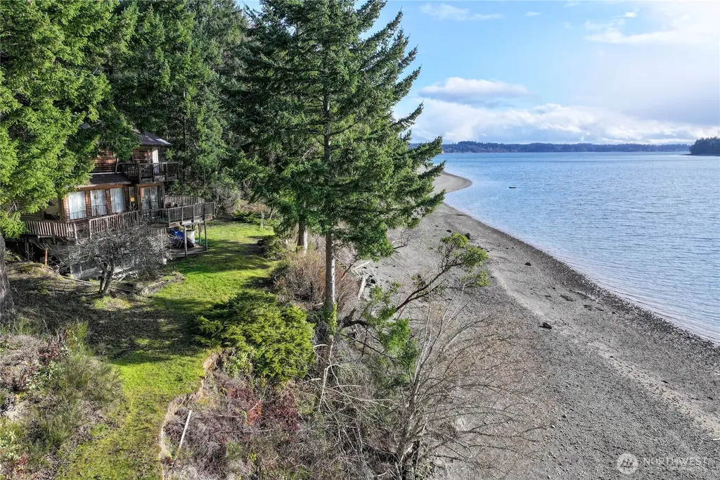 820 E Burgundy Road Shelton WA 98584