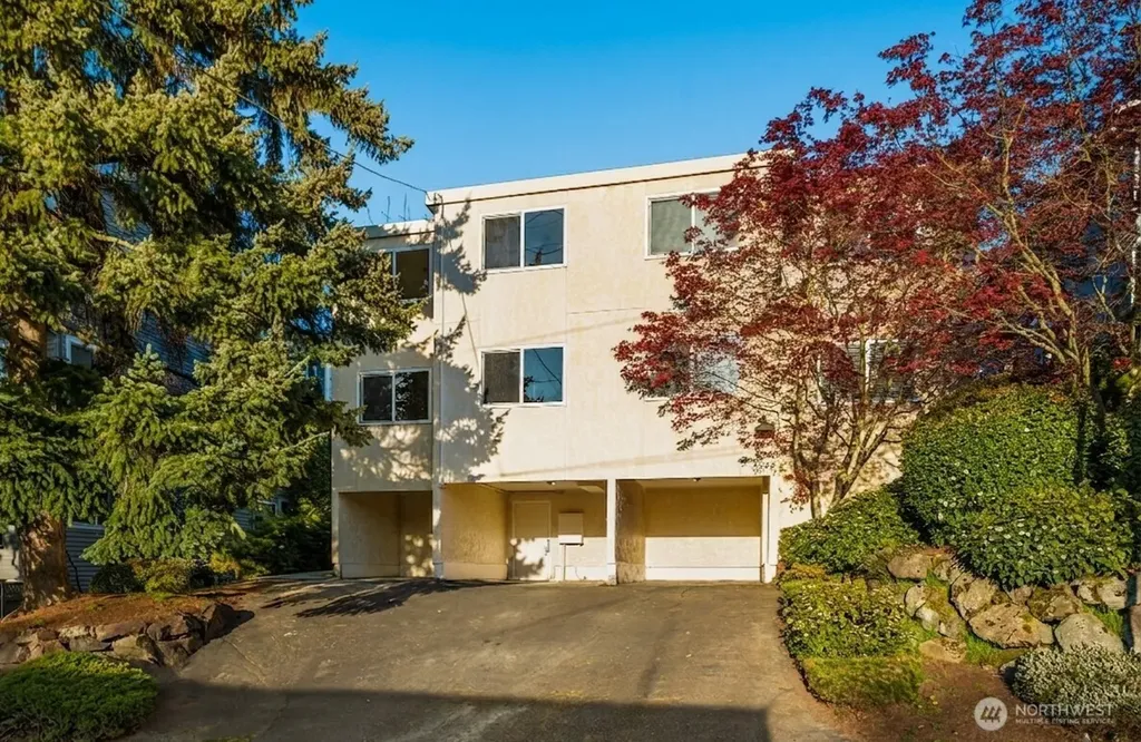 3626 14th Avenue W Seattle WA 98119