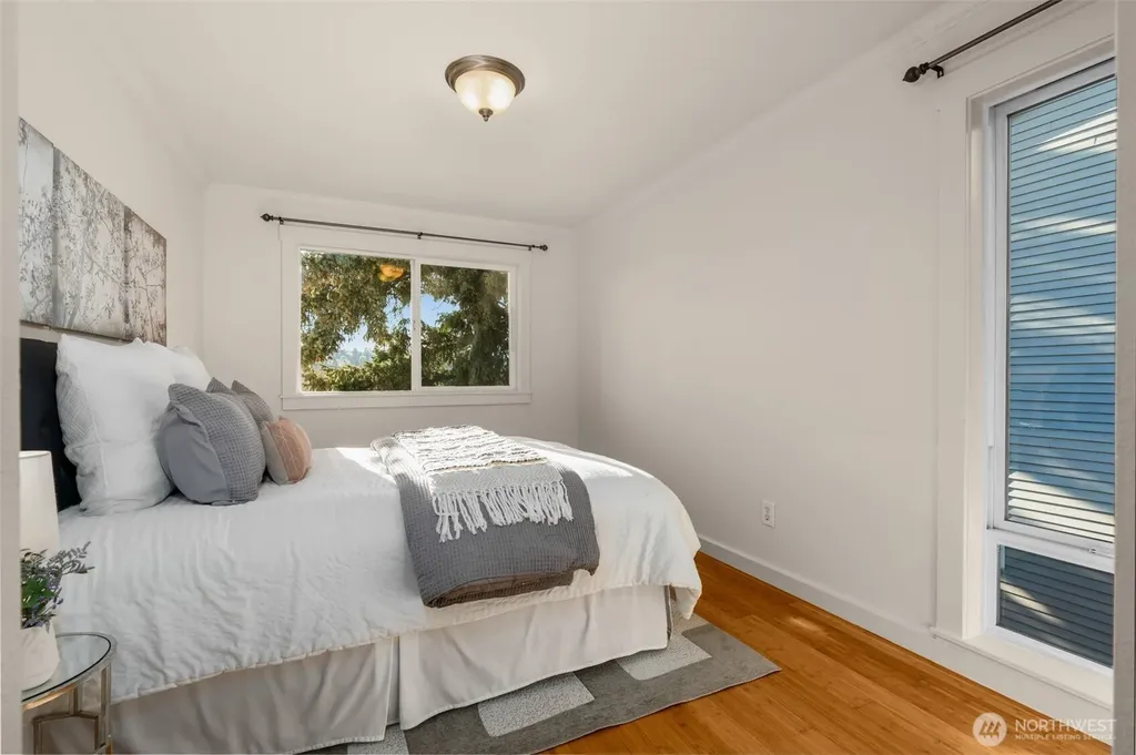 3626 14th Avenue W Seattle WA 98119