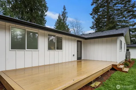10611 Jovita Boulevard E Edgewood WA 98372