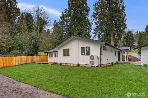 10611 Jovita Boulevard E Edgewood WA 98372