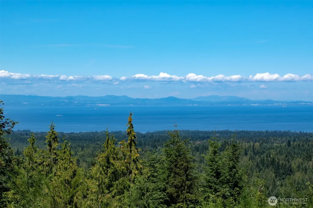 596 Watershed Port Angeles WA 98362
