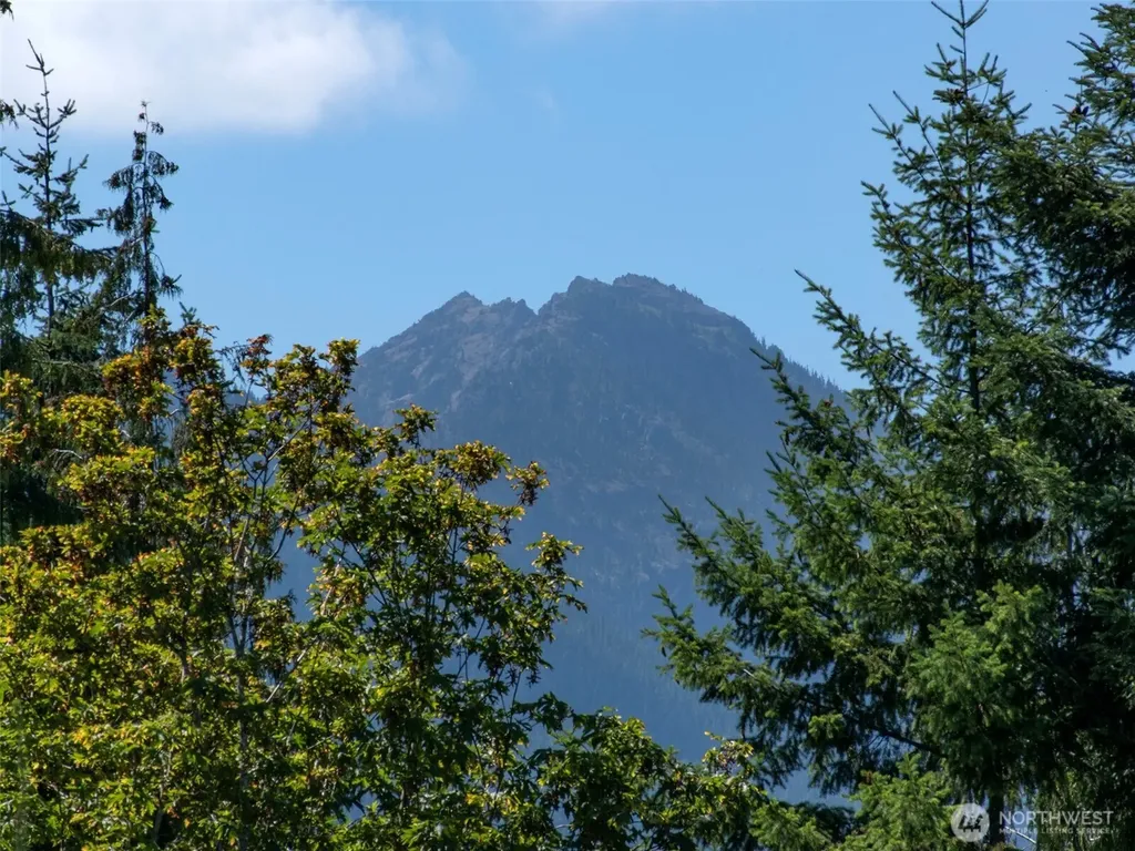 596 Watershed Port Angeles WA 98362
