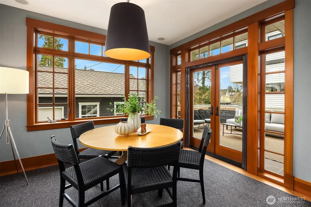 1632 35th Avenue Seattle WA 98122