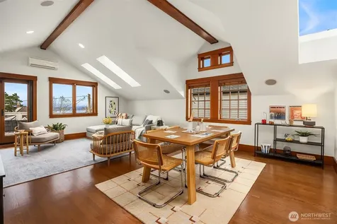 1632 35th Avenue Seattle WA 98122