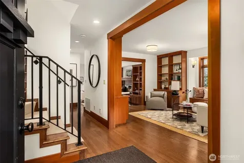 1632 35th Avenue Seattle WA 98122