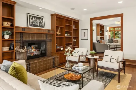 1632 35th Avenue Seattle WA 98122