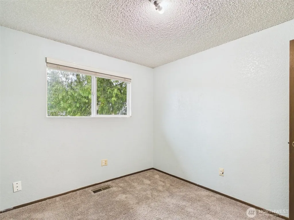 8911 14th Place SE Lake Stevens WA 98258
