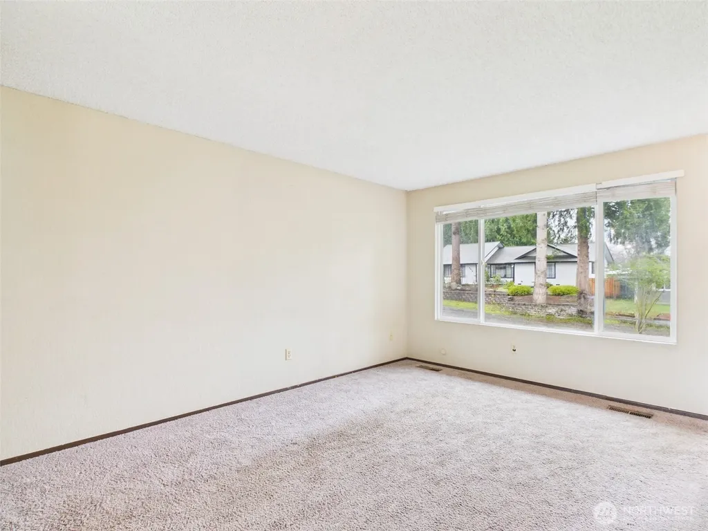 8911 14th Place SE Lake Stevens WA 98258