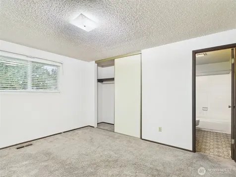 8911 14th Place SE Lake Stevens WA 98258