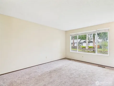 8911 14th Place SE Lake Stevens WA 98258