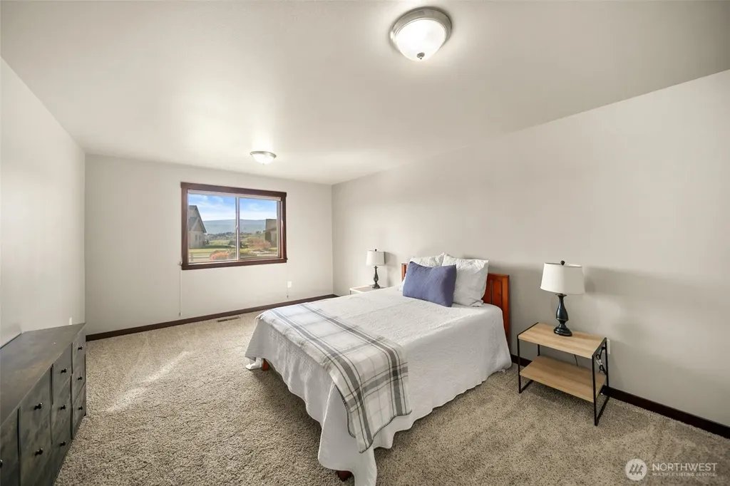229 Sun Valley Drive Wenatchee WA 98801