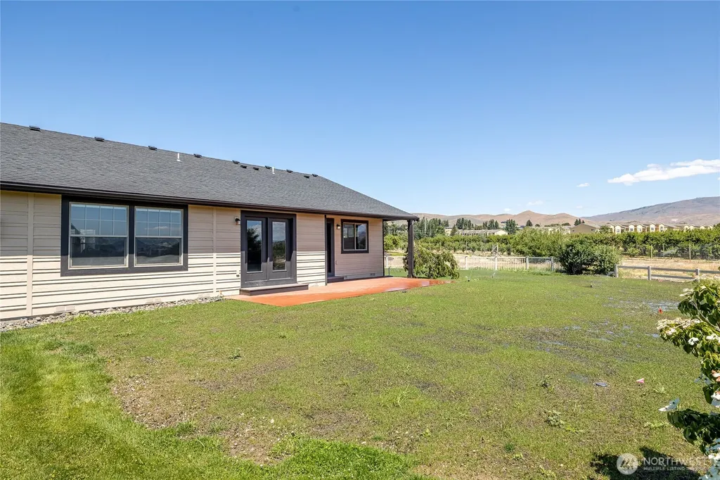 229 Sun Valley Drive Wenatchee WA 98801