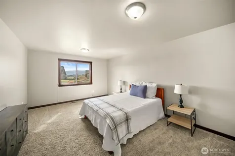229 Sun Valley Drive Wenatchee WA 98801