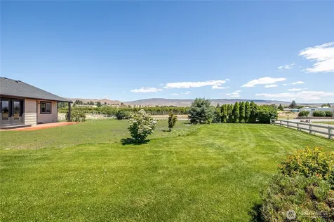 229 Sun Valley Drive Wenatchee WA 98801
