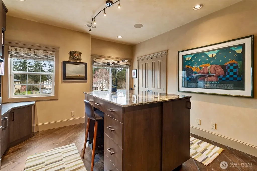 2305 Sundown Court Anacortes WA 98221