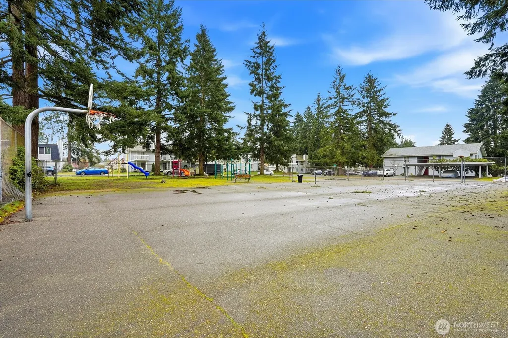 34027 1st Place S Federal Way WA 98003