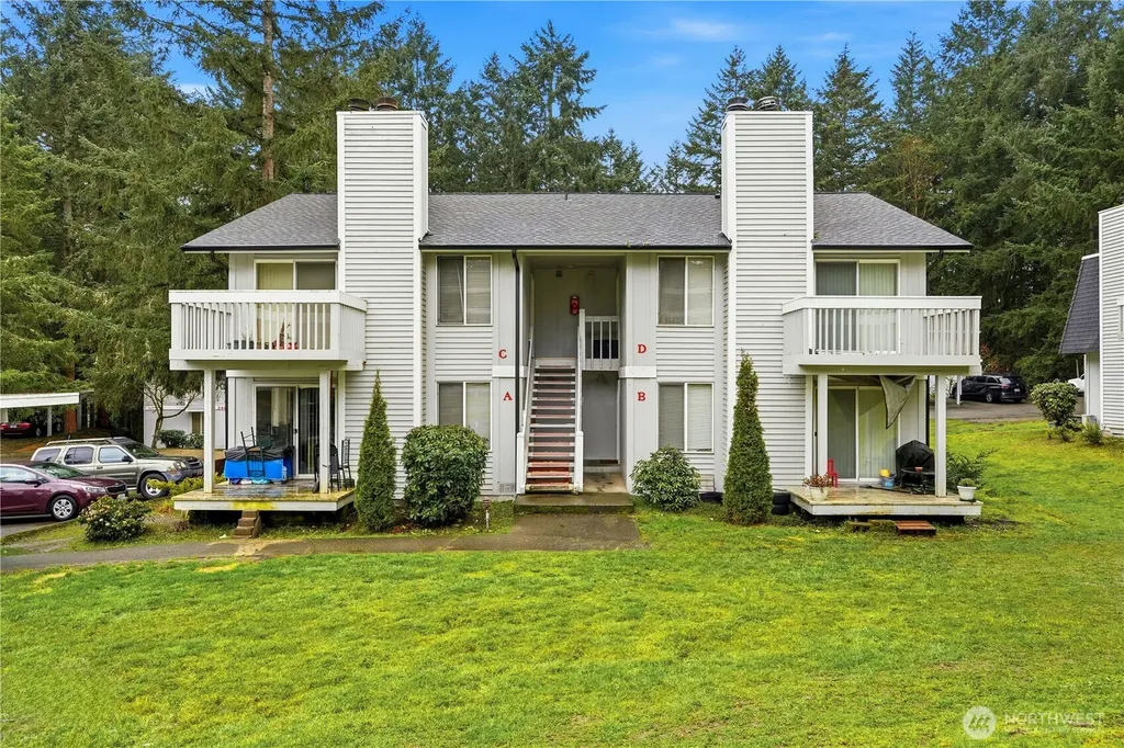 34027 1st Place S Federal Way WA 98003