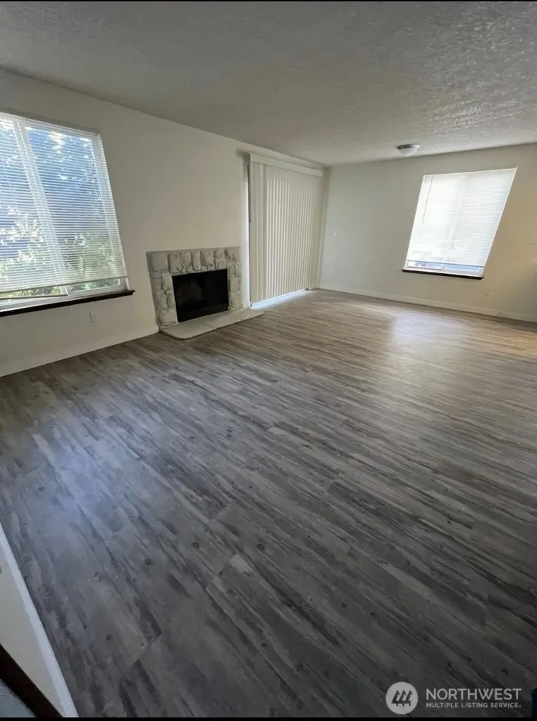 34027 1st Place S Federal Way WA 98003