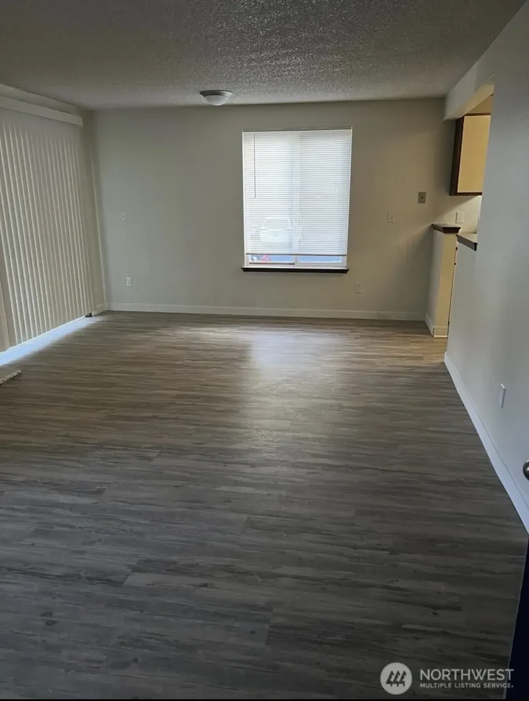 34027 1st Place S Federal Way WA 98003