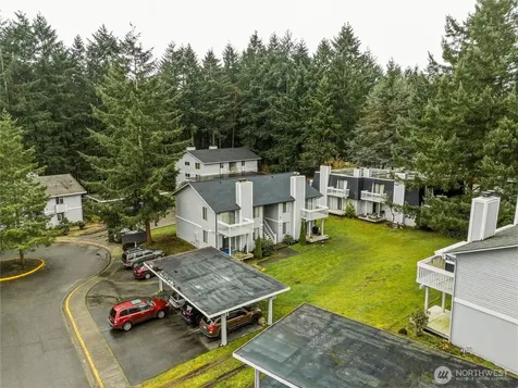 34027 1st Place S Federal Way WA 98003