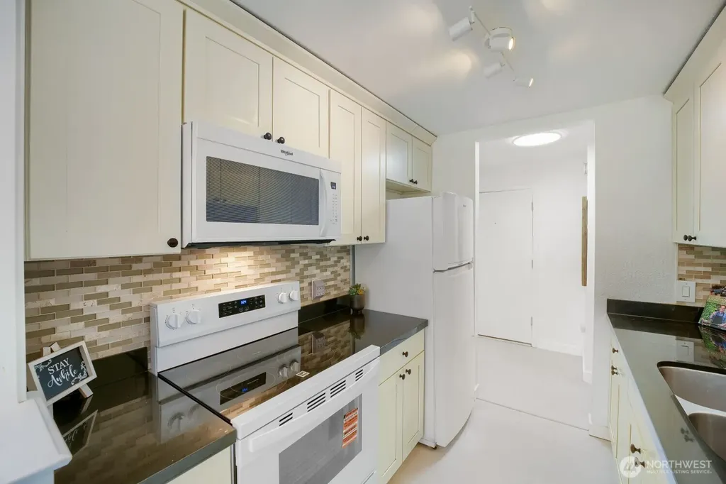 12631 NE 9th Place Bellevue WA 98005