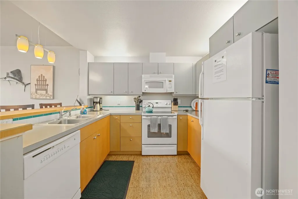 2220 W Woodin Avenue Chelan WA 98816