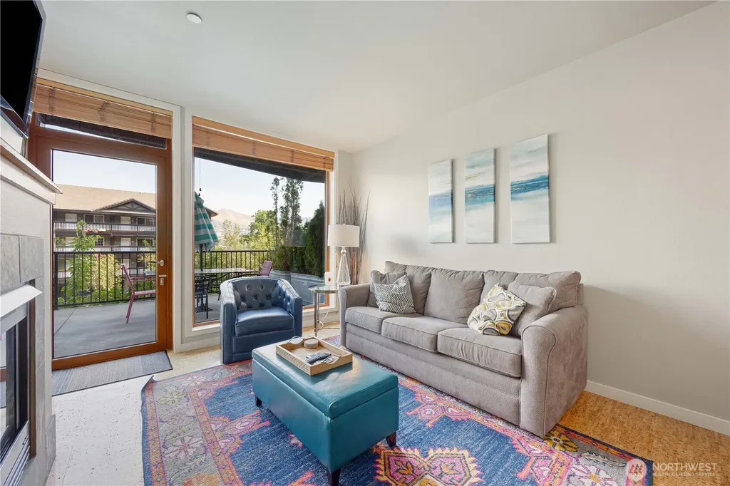 2220 W Woodin Avenue Chelan WA 98816