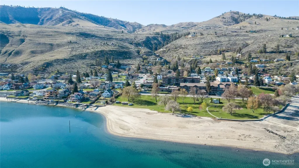 2220 W Woodin Avenue Chelan WA 98816
