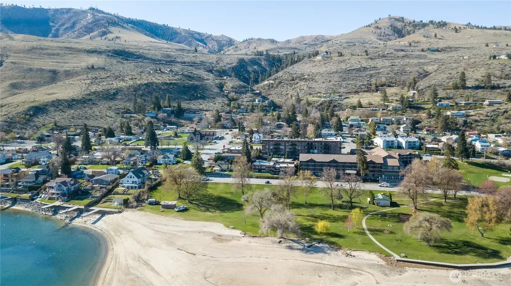 2220 W Woodin Avenue Chelan WA 98816