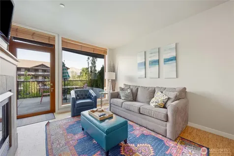 2220 W Woodin Avenue Chelan WA 98816