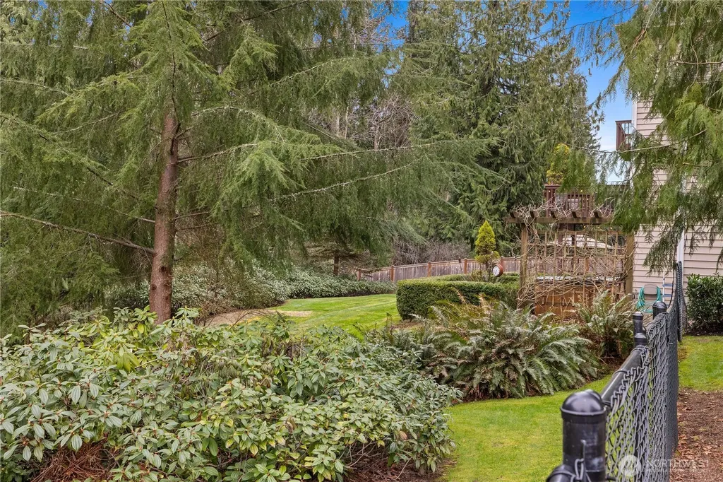11215 29th Street SE Lake Stevens WA 98258