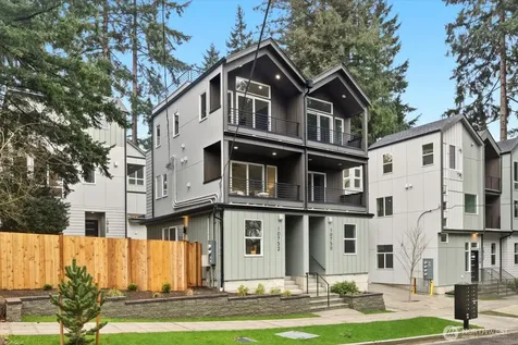 10752 Interlake Avenue N Seattle WA 98133