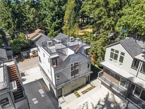 10752 Interlake Avenue N Seattle WA 98133