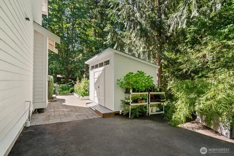 18235 NE 196th Court Woodinville WA 98077