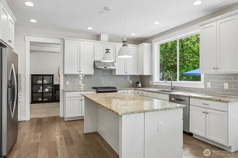 18235 NE 196th Court Woodinville WA 98077