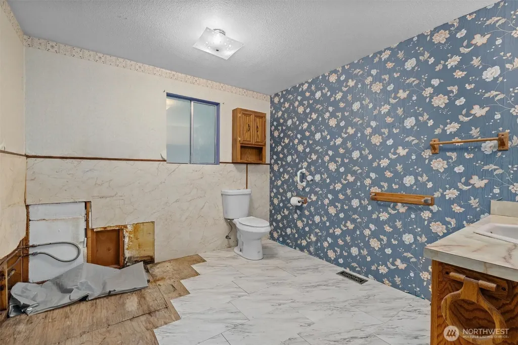 3817 Bells Beach Road Langley WA 98260