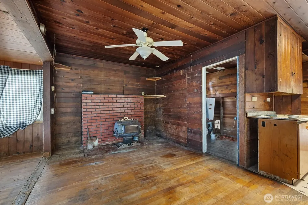 3817 Bells Beach Road Langley WA 98260